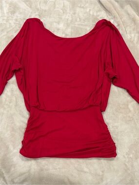 White House/Black Market women’s small 3/4 sleeve fuchsia top.